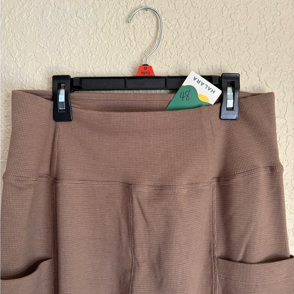 NWT HALARA Brown High-Rise Cargo Jogger Pants - Picture 10 of 14